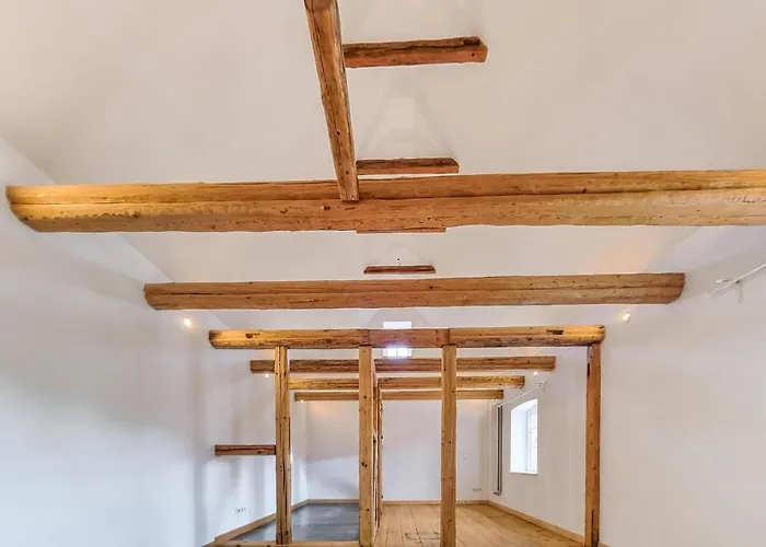 3 Bedroom Stunning In *